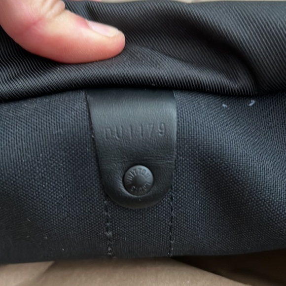 Louis Vuitton Keepall Bandouliere Bag - Picture 9 of 16